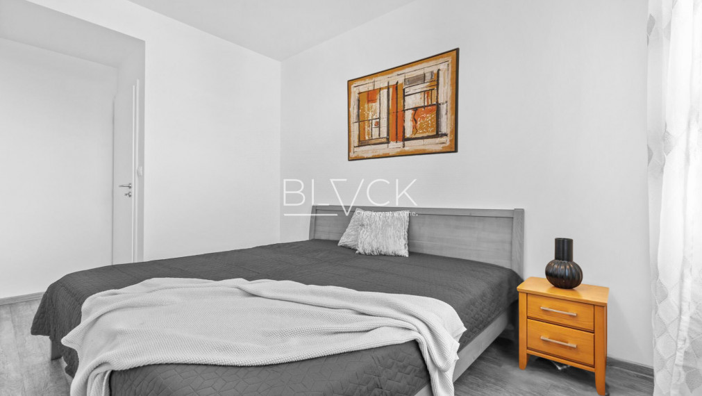 BLVCK - 3izb byt v Rezidencii Machnáč s parkovaním a terasou