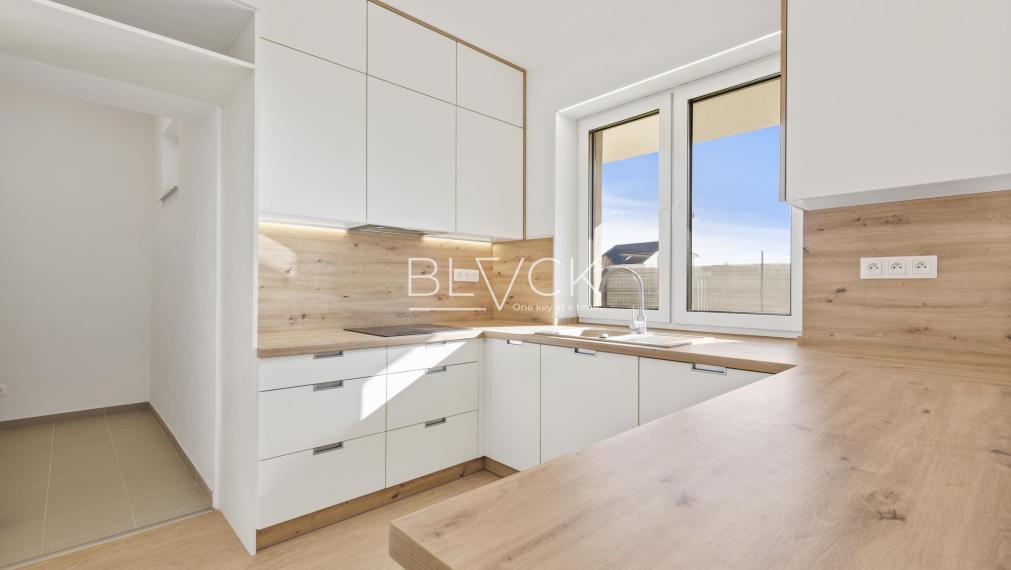 BLVCK - Dom, kde neurčuješ len interiér, ale aj pravidlá.