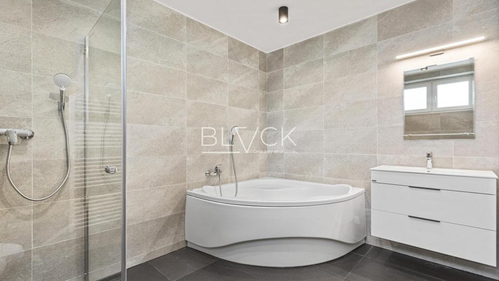 BLVCK - Dom, kde neurčuješ len interiér, ale aj pravidlá.