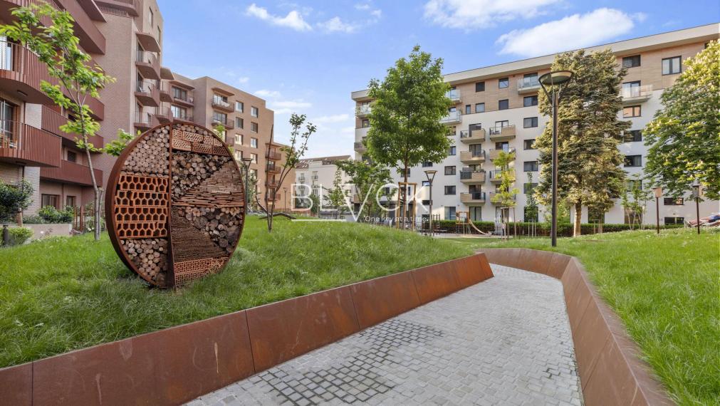 BLVCK - Nie je to len byt. Je to ZWIRN.