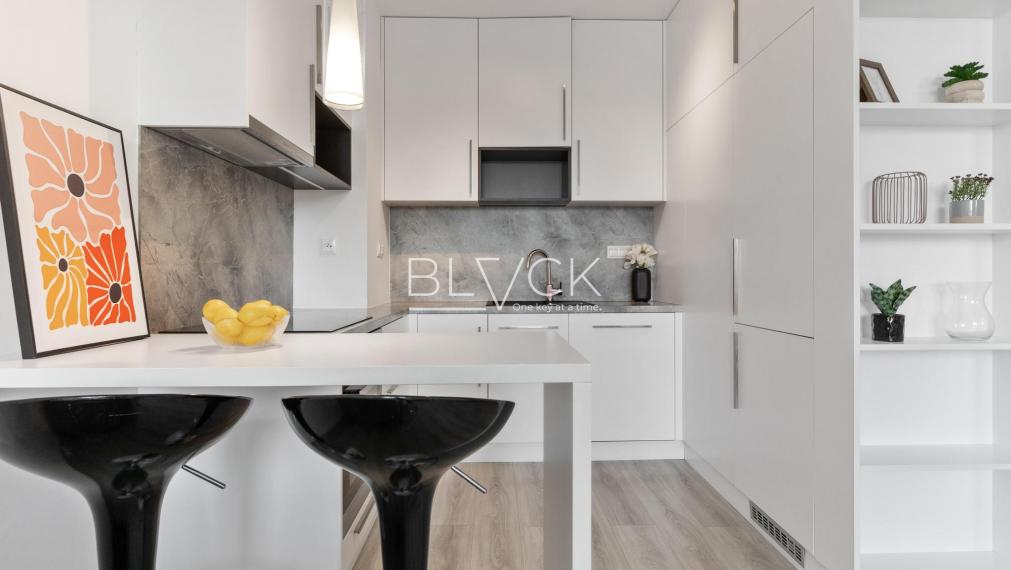 BLVCK – Malý? Nepodceňuj ho. 2-izbák v Apollise