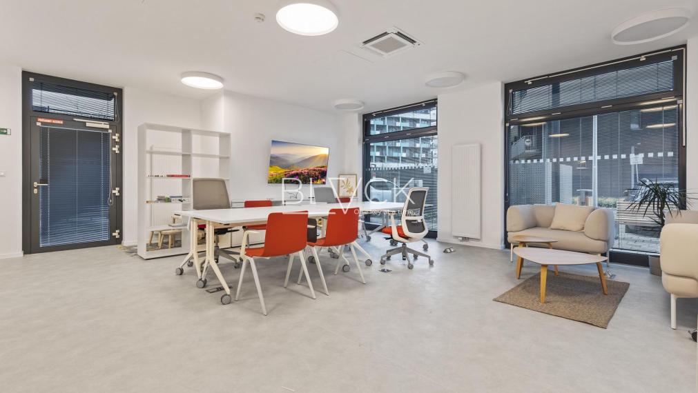 BLVCK - Nuppu. Nie každý potrebuje Sky Park