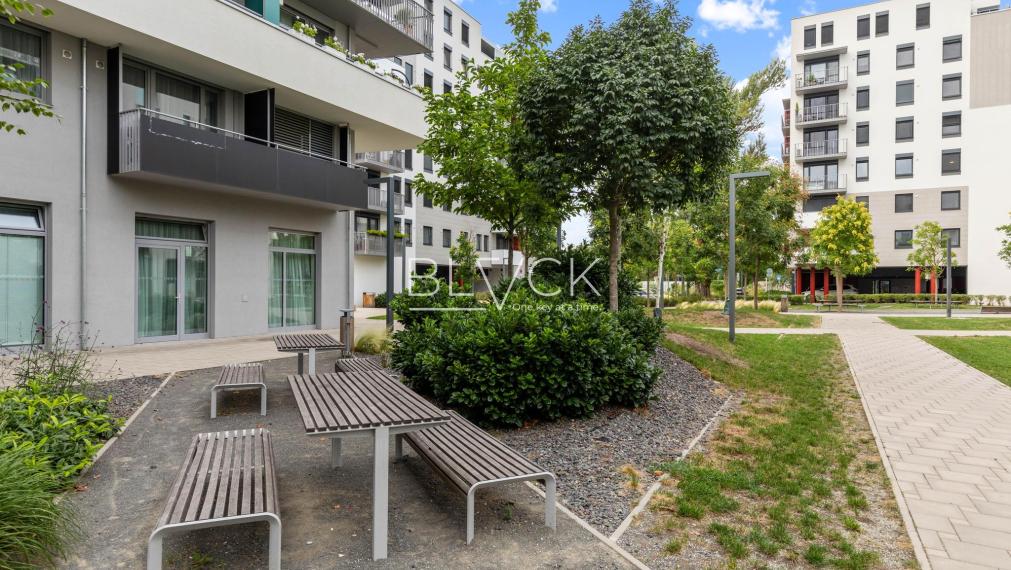 BLVCK - Nuppu. Nie každý potrebuje Sky Park