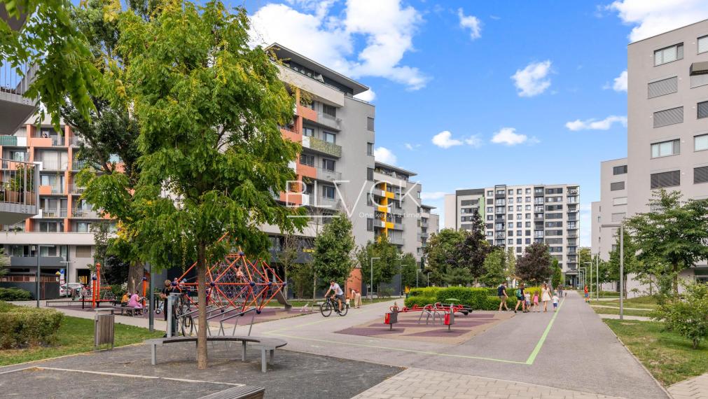 BLVCK - Nuppu. Nie každý potrebuje Sky Park