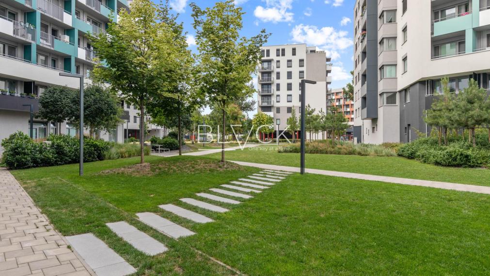 BLVCK - Nuppu. Nie každý potrebuje Sky Park