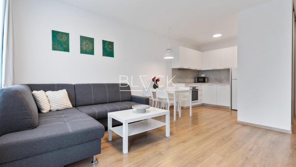 BLVCK - Nuppu. Nie každý potrebuje Sky Park