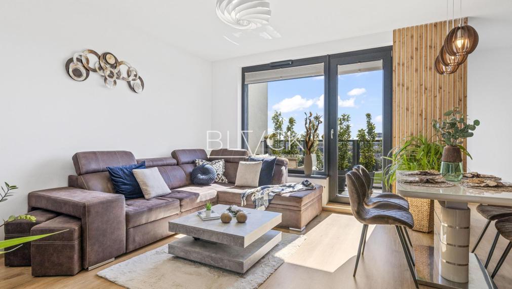 BLVCK – Mezonet vo Flat 75. Nie každý na to má. Ty áno.