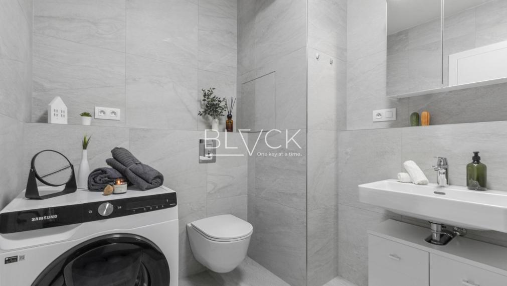 BLVCK - Nie je to len byt. Je to ZWIRN.