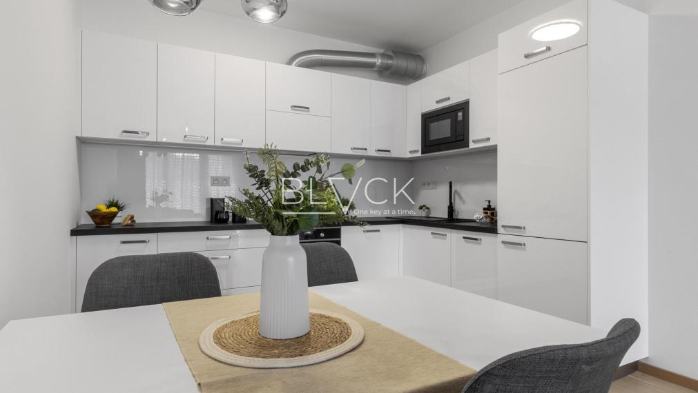 BLVCK - Nie je to len byt. Je to ZWIRN.