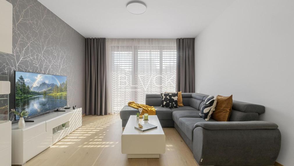 BLVCK - Nie je to len byt. Je to ZWIRN.