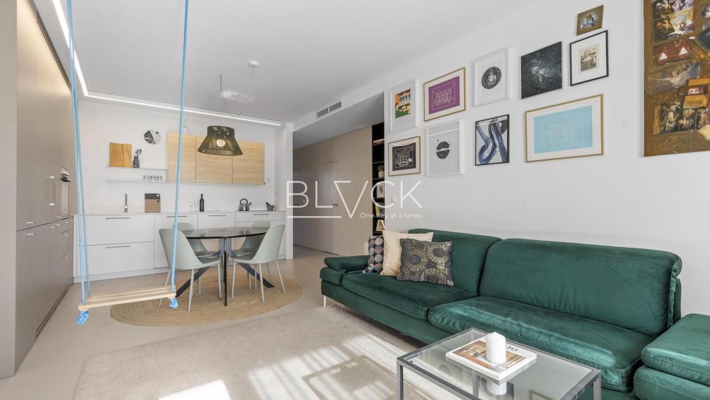 BLVCK - Slnečnice pod rukami architektov. Nie developera.