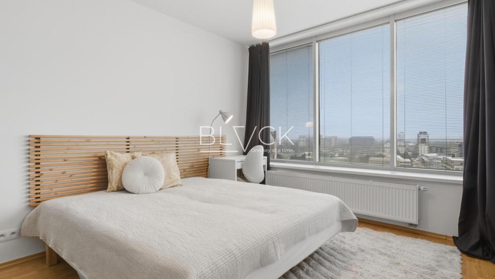 BLVCK - Tri veže. Nad vecou.