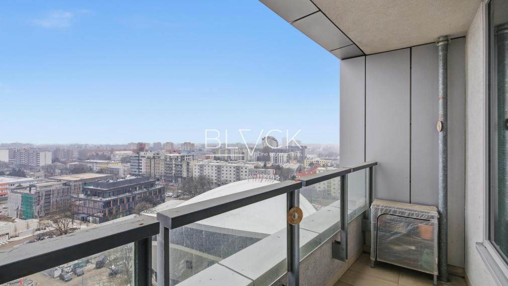 BLVCK - Tri veže. Nad vecou.