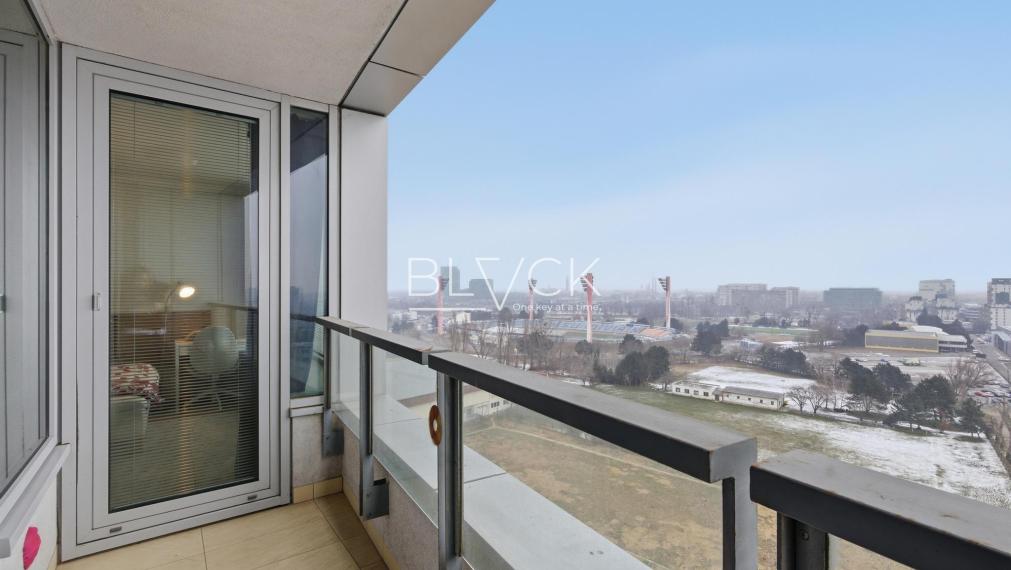 BLVCK - Tri veže. Nad vecou.