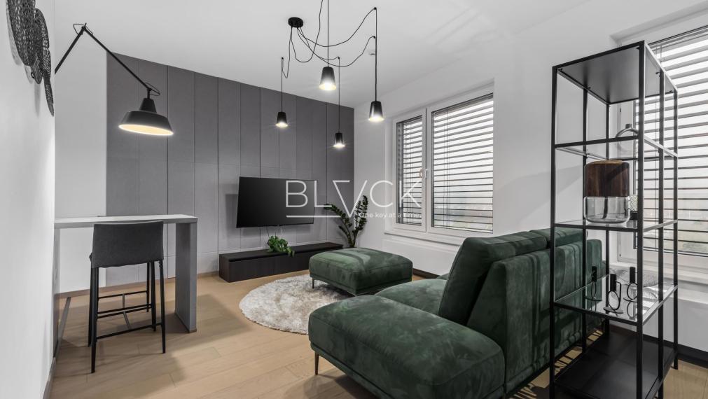 BLVCK - Čerešne. Dizajnovka s výhľadom na Karpaty.