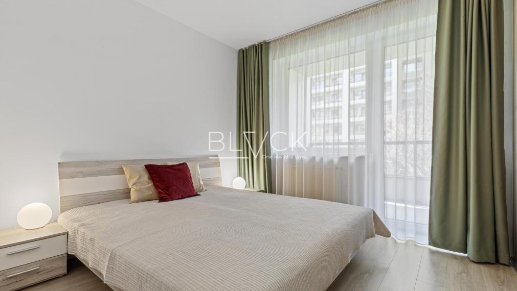 BLVCK - Urban Residence. Hodina času navyše