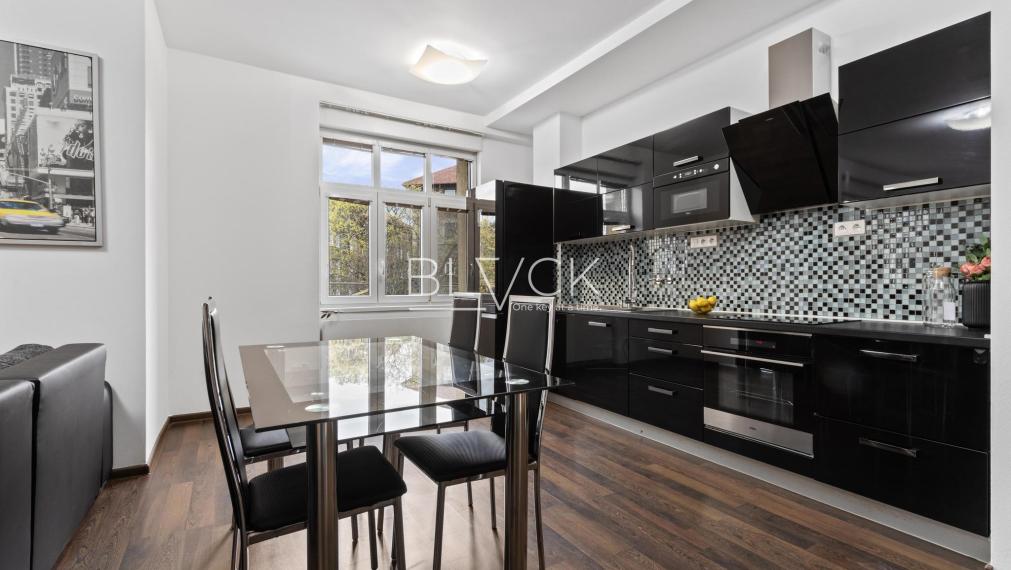 BLVCK – Tehlový pragmatizmus