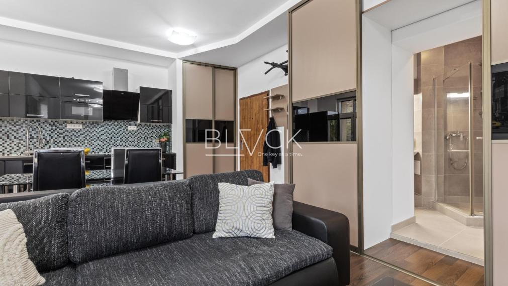 BLVCK – Tehlový pragmatizmus