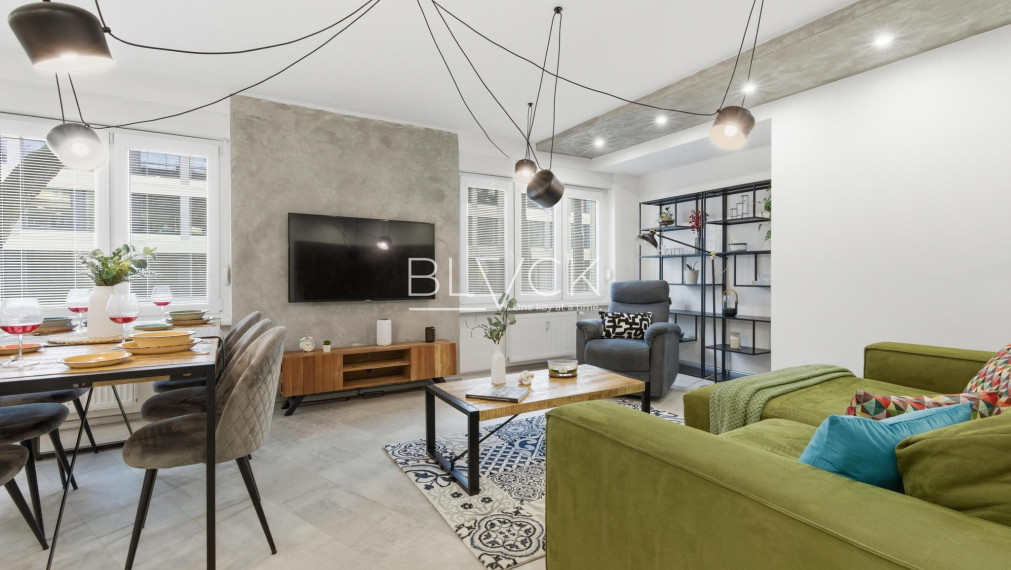 BLVCK - Nivy. Veľký byt. Malé starosti.