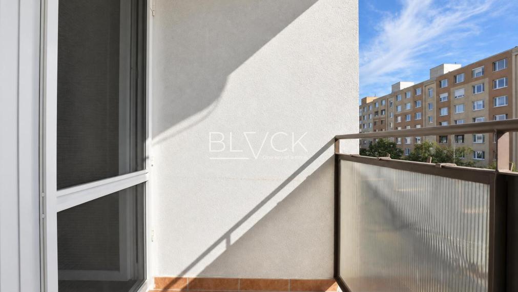 BLVCK - Viac izieb, než čakáš.