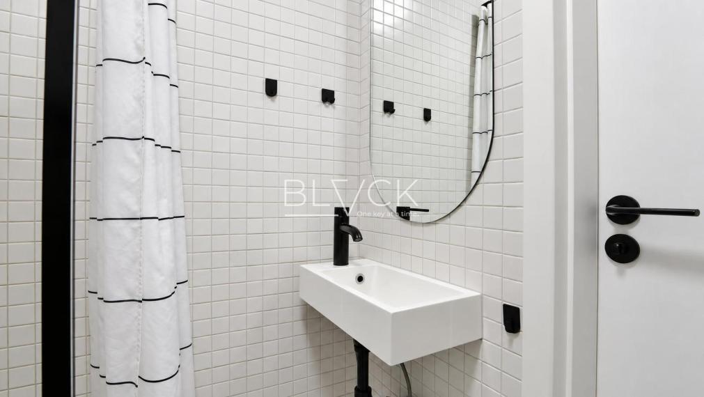 BLVCK - Menej metrov. Viac dôvodov.