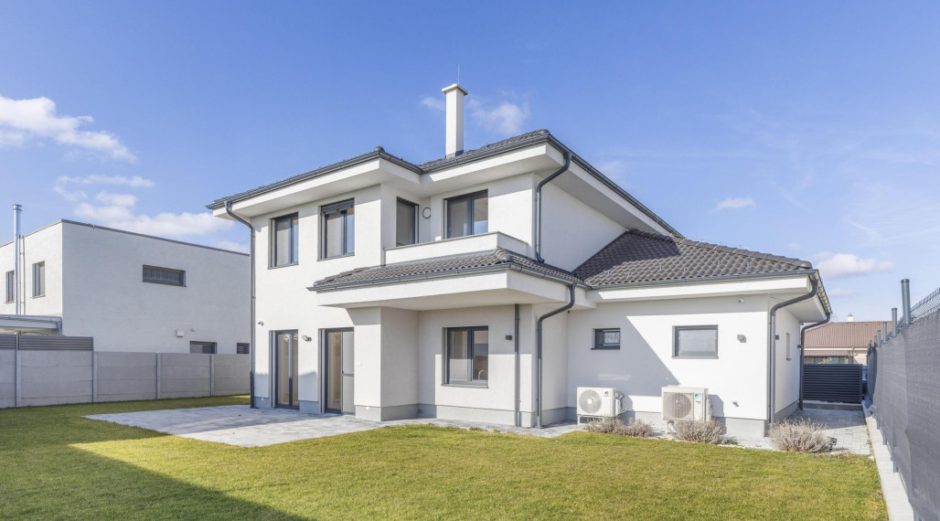 BLVCK - Dom, kde neurčuješ len interiér, ale aj pravidlá.