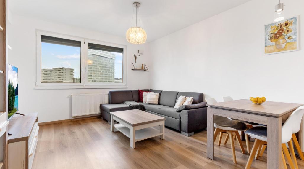 BLVCK - Fuxova. Mestský tep na dosah